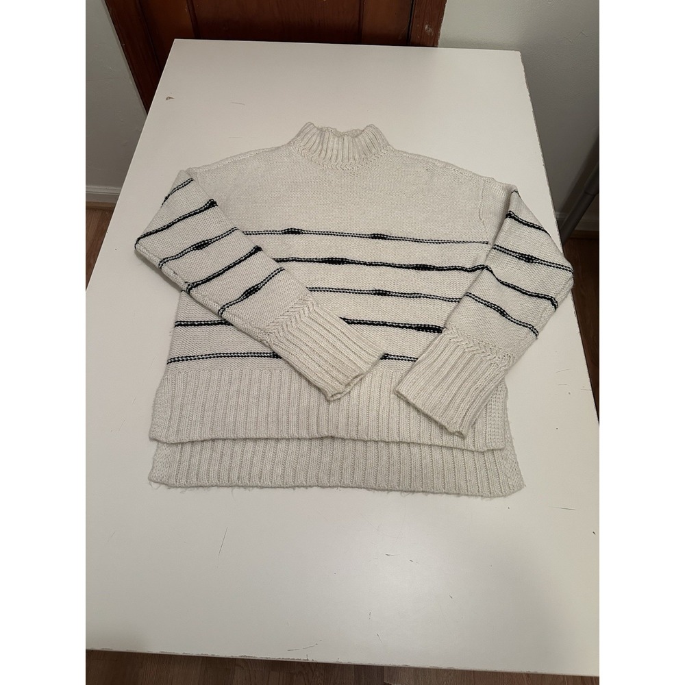 Womens Small Falls Creek Sweater Pullover Long Sleeve Crew